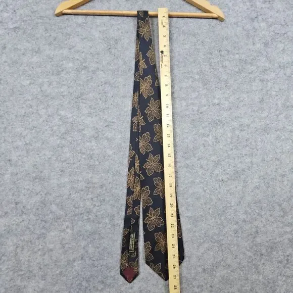 Giorgio Armani Cravatte‎ Brown Leaf Print Necktie 100% Silk Fall Autumn 55x4